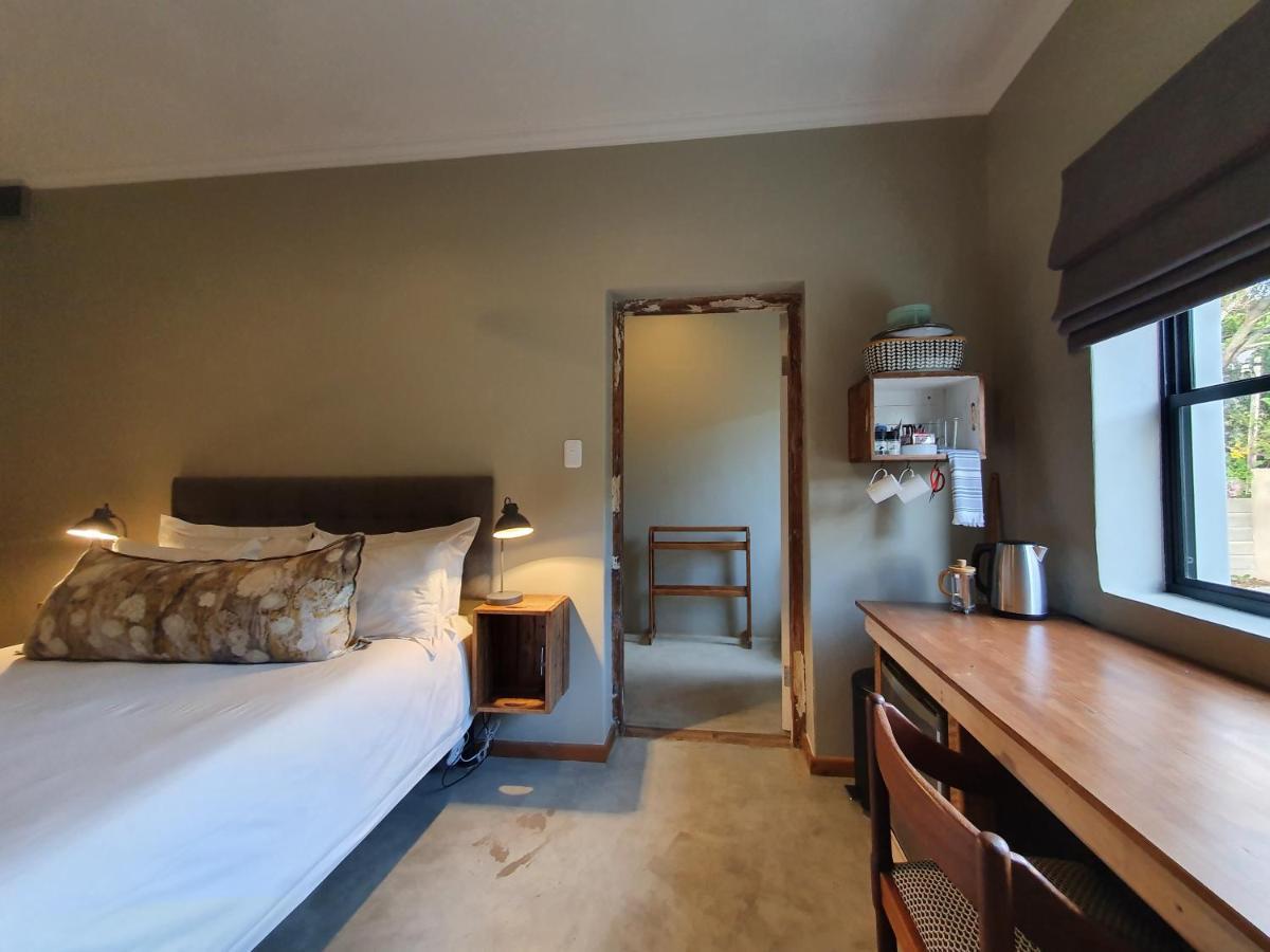 Avo&Oak Guesthouse George Bagian luar foto