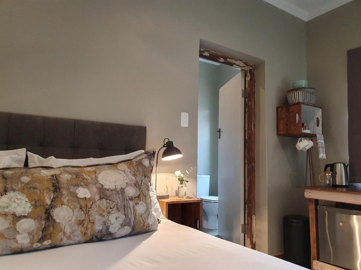 Avo&Oak Guesthouse George Bagian luar foto