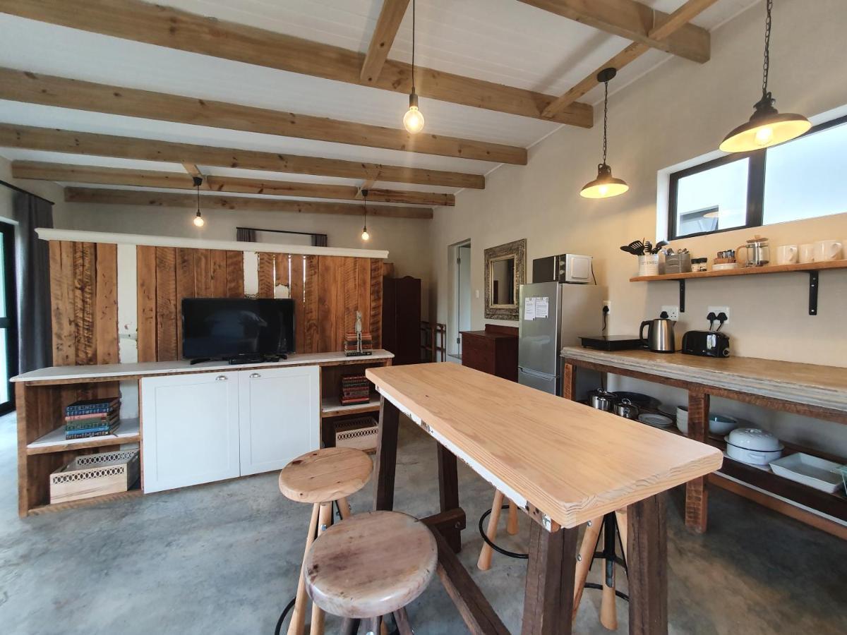 Avo&Oak Guesthouse George Bagian luar foto