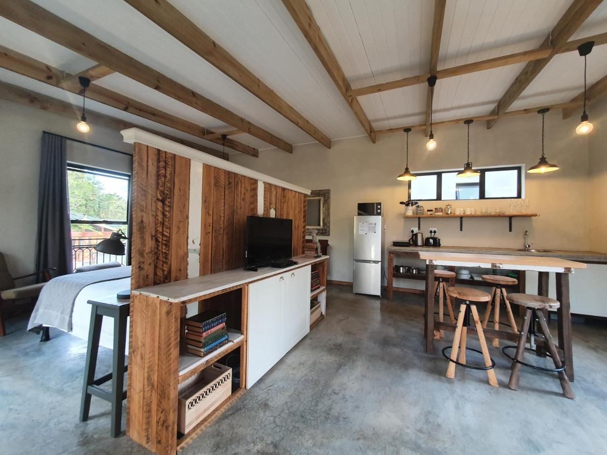 Avo&Oak Guesthouse George Bagian luar foto
