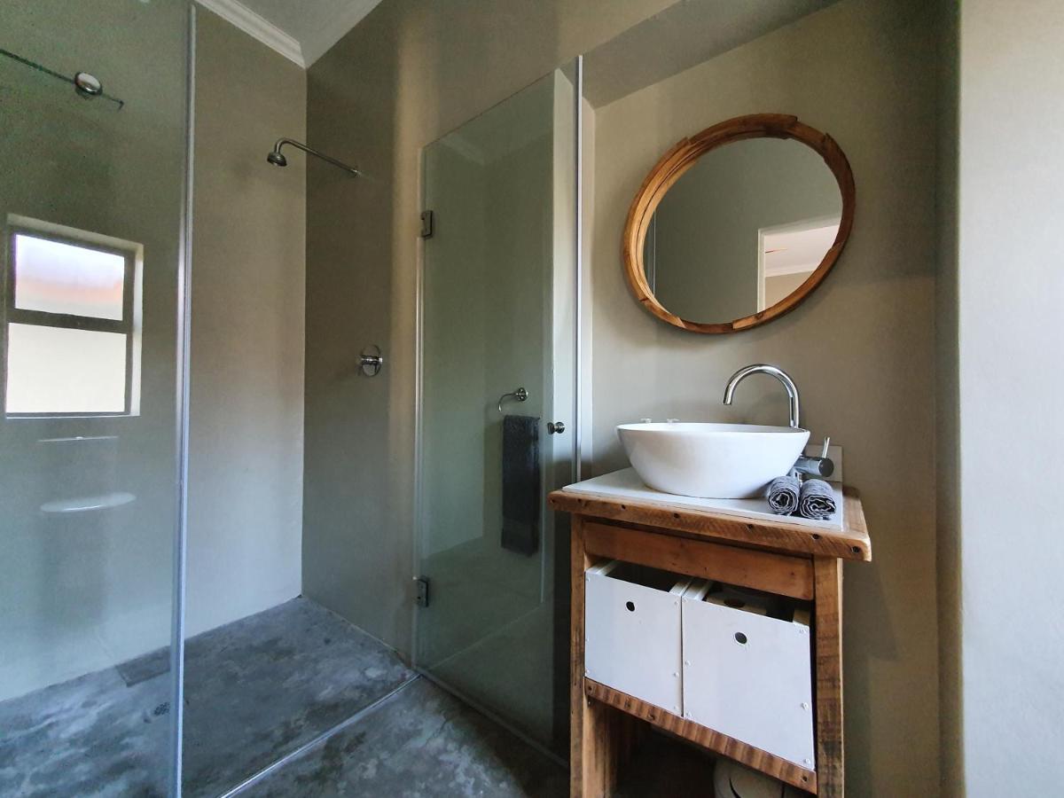 Avo&Oak Guesthouse George Bagian luar foto