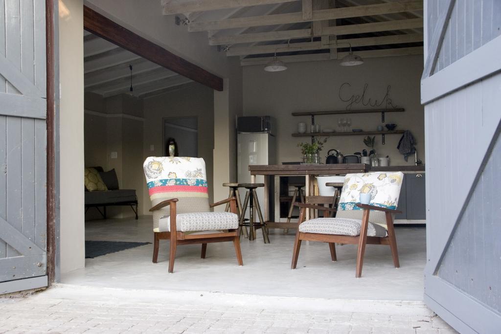 Avo&Oak Guesthouse George Bagian luar foto