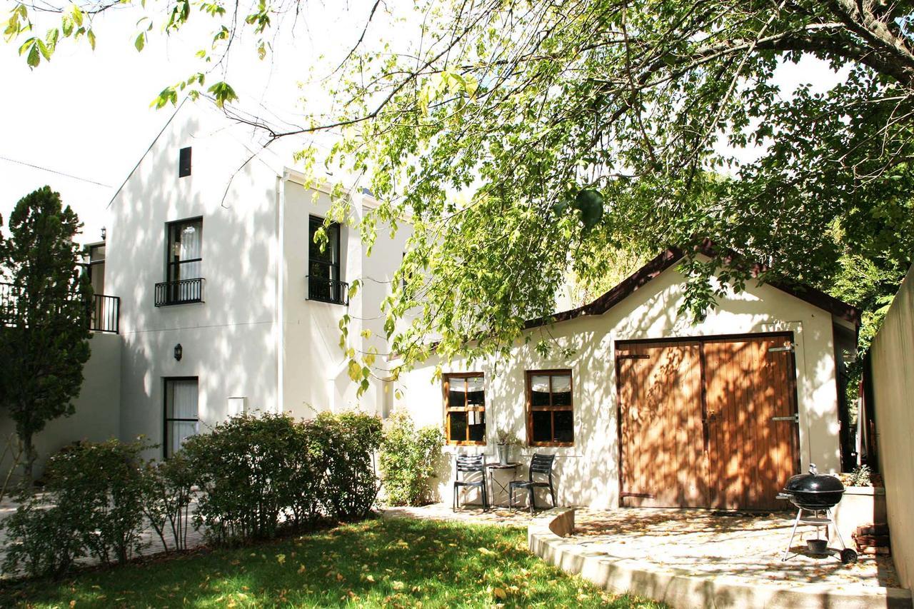 Avo&Oak Guesthouse George Bagian luar foto
